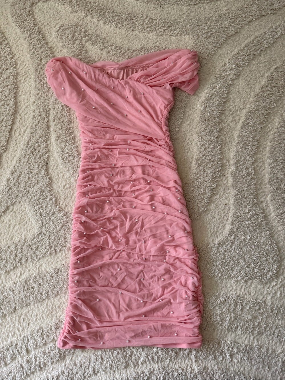 Pink Off-Shoulder Pearl Mesh Ruched Bodycon Mini Dress | XS